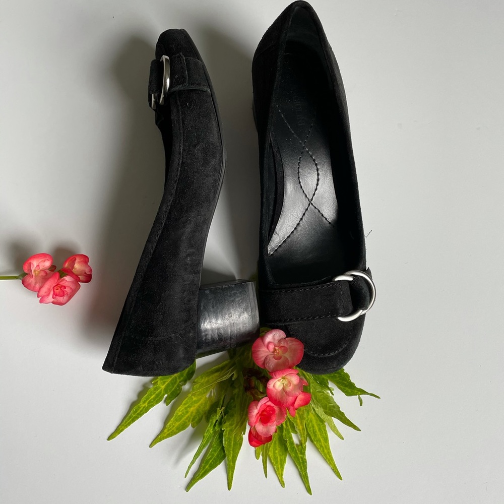 Enzo Angiolini black kitten heels